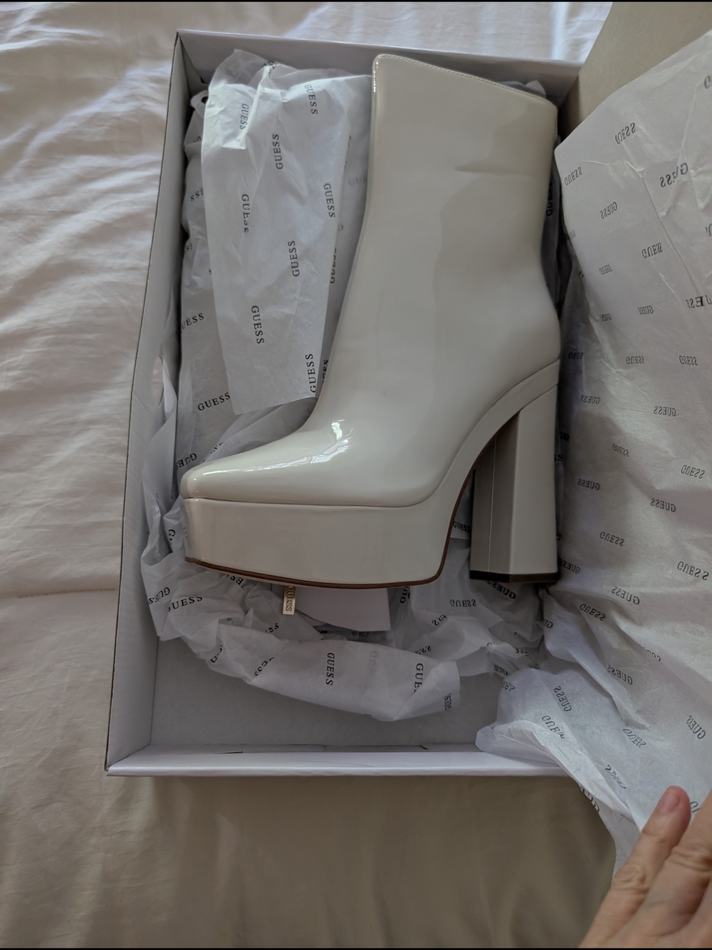 NWT GUESS Byra 9.5 White Patent Platform Block Heel Ankle Boot